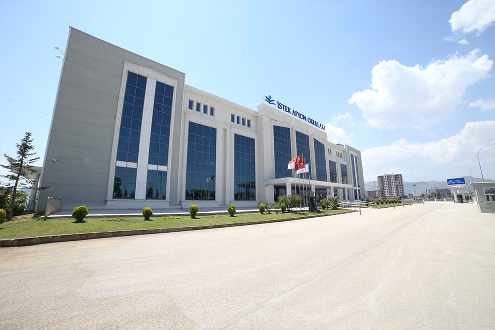 İstek Okulları