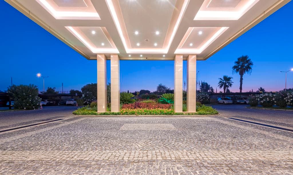 Meryan Otel